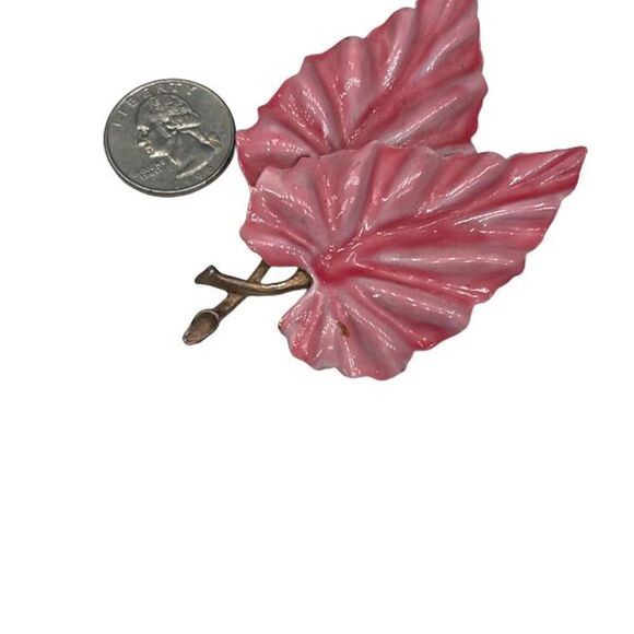 Vintage Two Leaf Leaves Pink Goldtone Brooch Pin - Picture 2 of 5